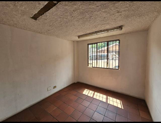 548M² WAREHOUSE TO LET IN MEADOWDALE